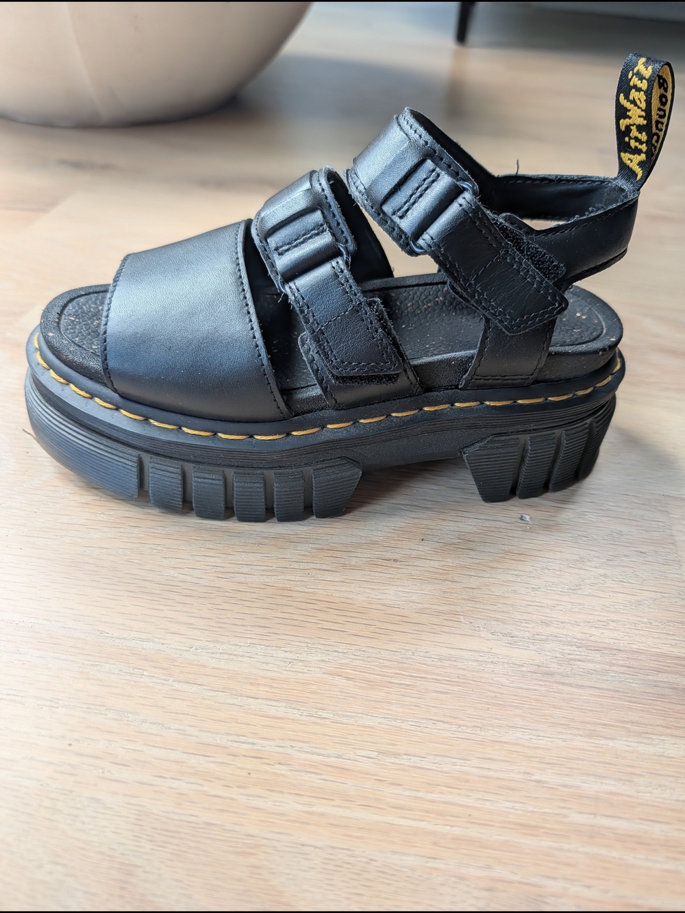 Dr. Martens Ricki Platform Sandals - Size 6 - Picture 6 of 10